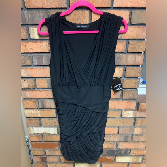 Fashion to Figure Black Mini Dress - Picture 1 of 5